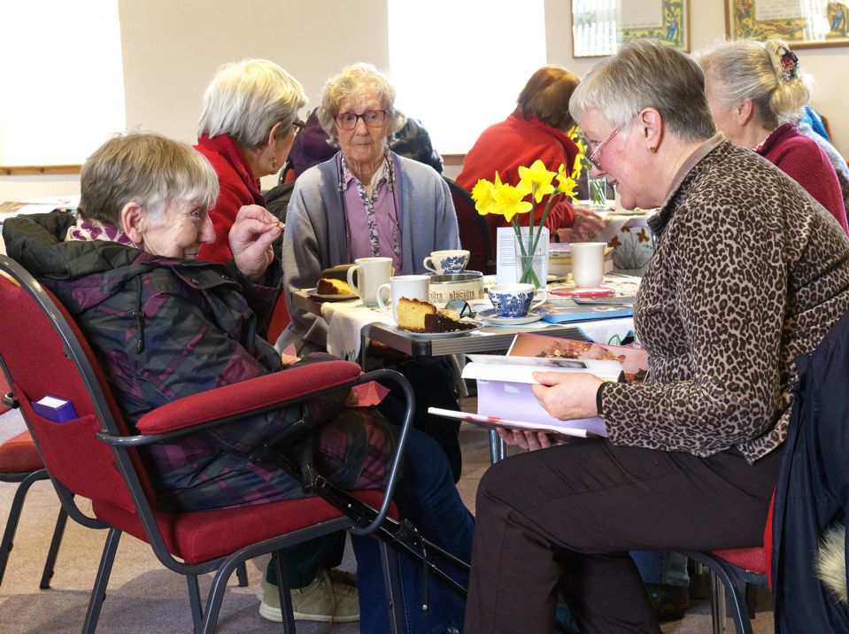 Kilmartin Bookswap - tea and cake